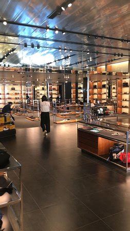 prada outlet montevarchi ar italy|prada outlet tours.